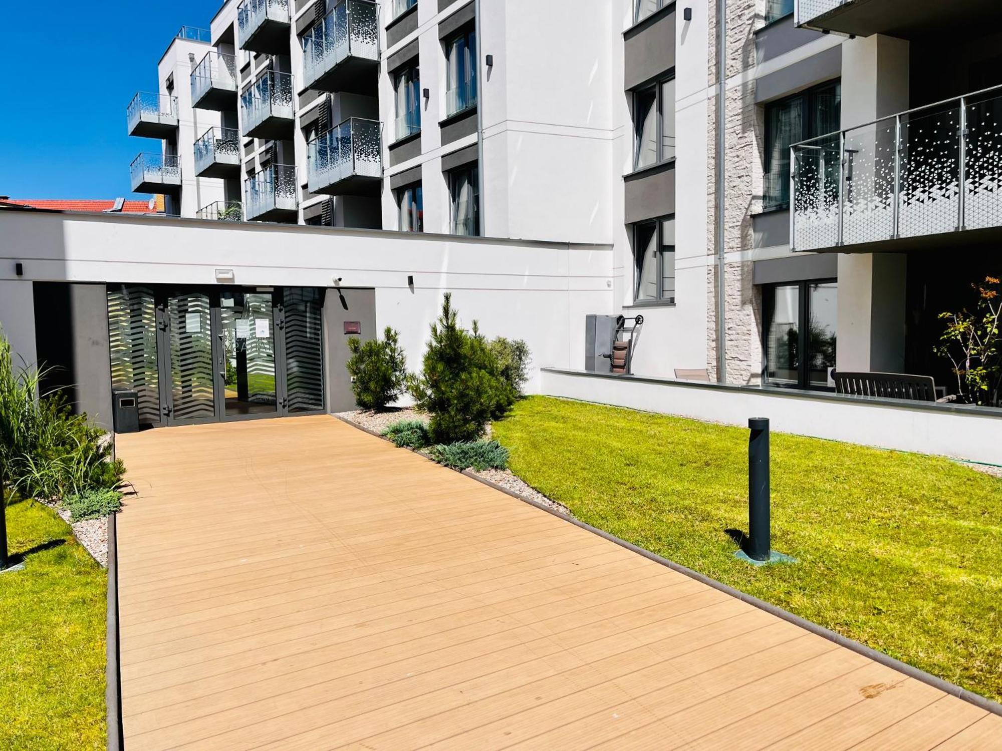 Nadmorskie Tarasy Pink&Blue Z Prywatnym Tarasem Basen Kryty&Zewnetrzny Infinity Silownia Sala Zabaw Kolobrzeg Exterior photo